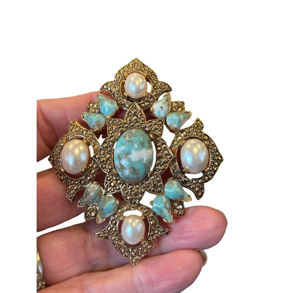 Turquoise Pearl Maltese Cross Brooch Pendant Sarah Coventry Gold Tone Pin - Picture 11 of 11